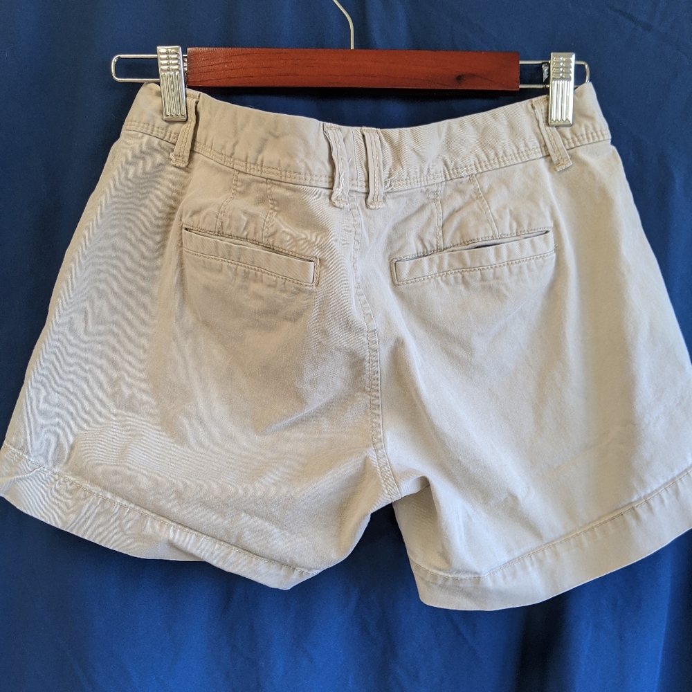 Shorts - Picture 2 of 6